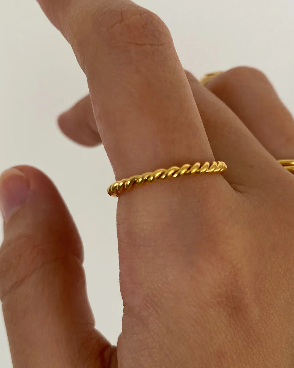 ROPE RING